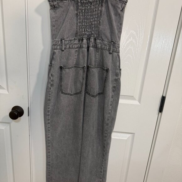ASTR The Label Washed Denim Jumpsuit size S lightwash Casual Sleeveless - Picture 7 of 11